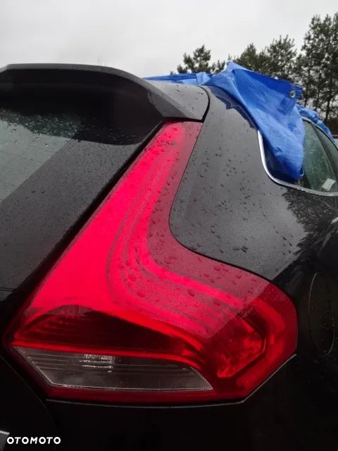 Prawa tylna lampa Volvo V40 II Hatchback - 2