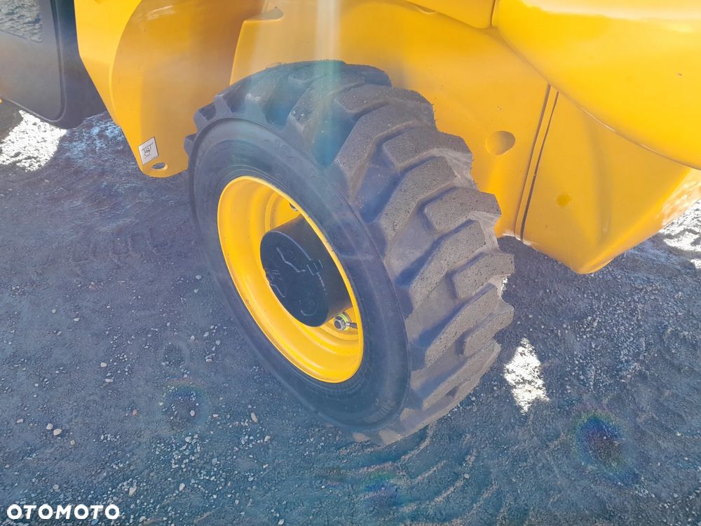 JCB 520-40 - 14