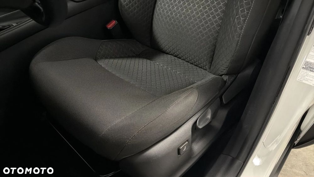Toyota C-HR Flow - 12