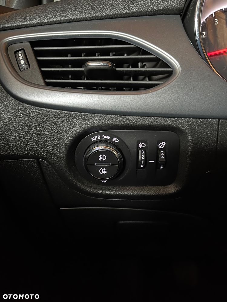 Opel Astra V 1.4 T Enjoy - 13