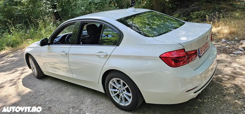 BMW Seria 3 316d Sport Line - 3