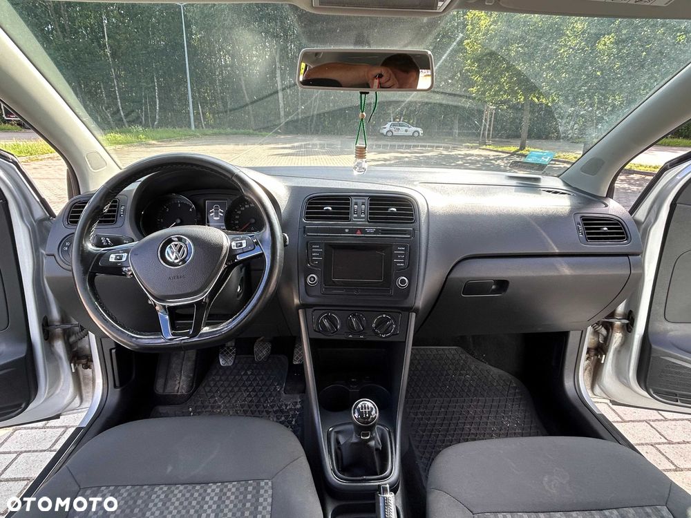 Volkswagen Polo - 2