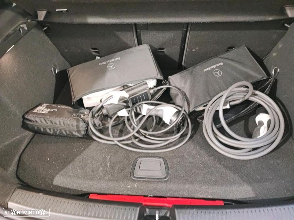 Mercedes-Benz A 250 e Style Plus - 26