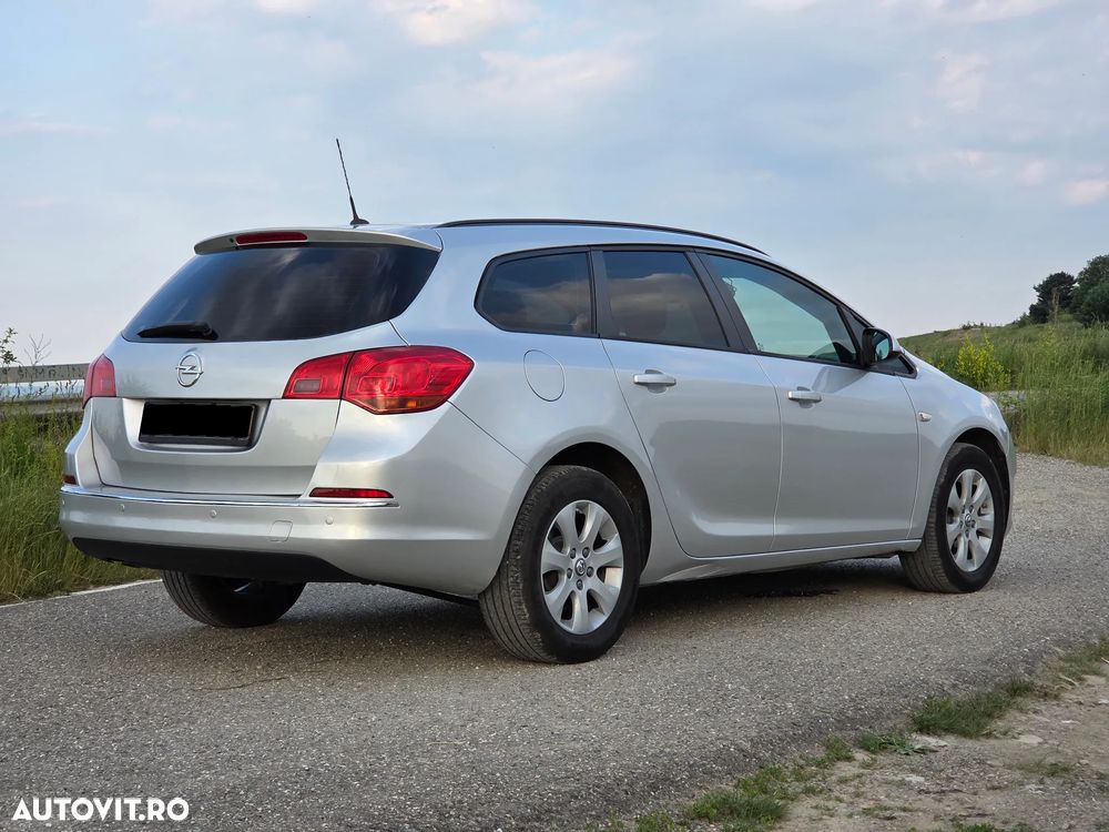 Opel Astra 1.6 CDTI ECOTEC Start/Stop Dynamic - 10