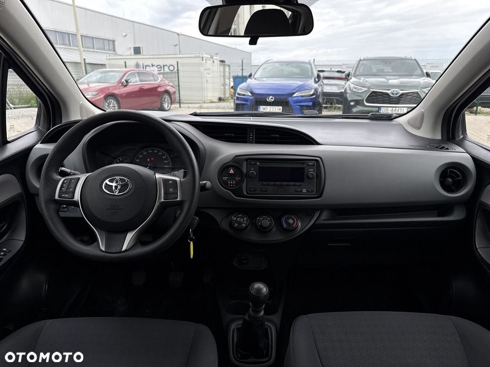 Toyota Yaris 1.5 Active - 10