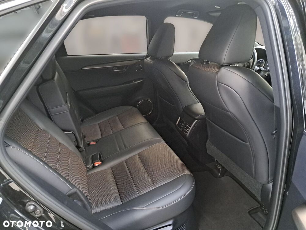 Lexus NX 300 GPF F Sport Edition AWD - 23