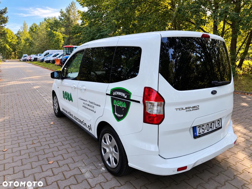 Ford Tourneo Courier 1.0 EcoBoost Trend - 5