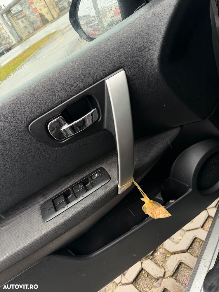 Nissan Qashqai+2 - 9