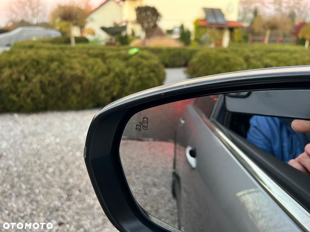 Peugeot 5008 2.0 BlueHDi GT Pack S&S EAT8 - 28