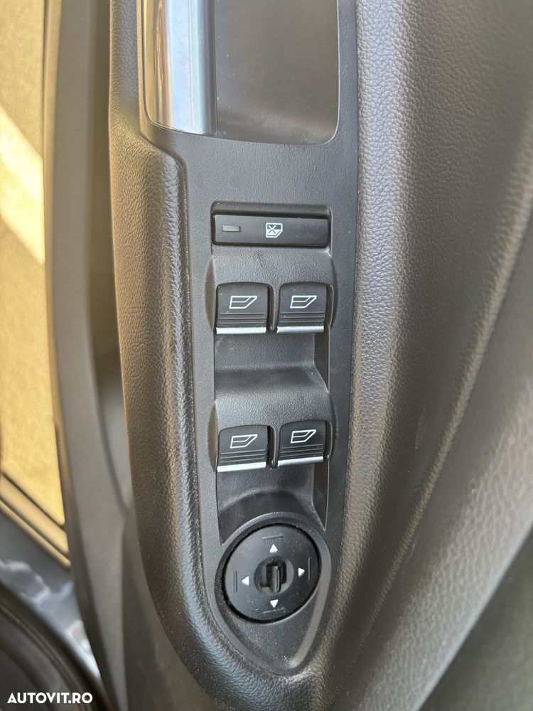 Ford Kuga 2.0 TDCi 4WD Powershift Trend - 17