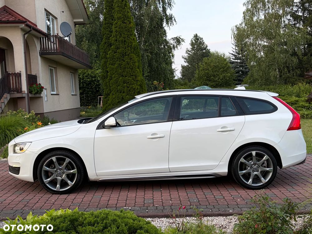 Volvo V60 D3 Momentum - 20