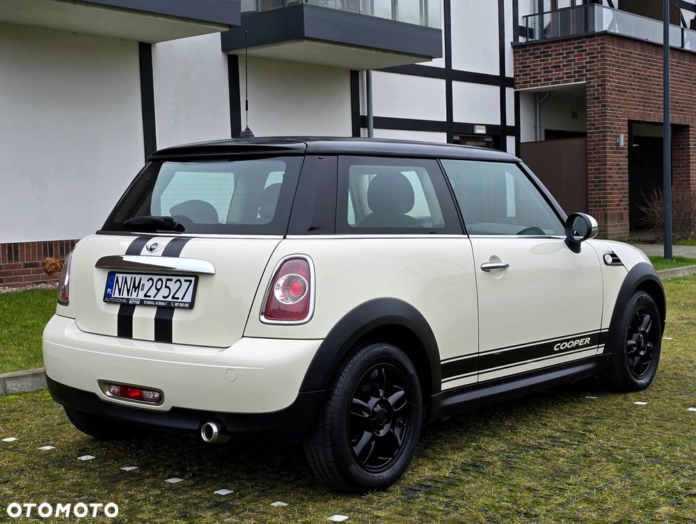 MINI Cooper D Brick Lane - 3