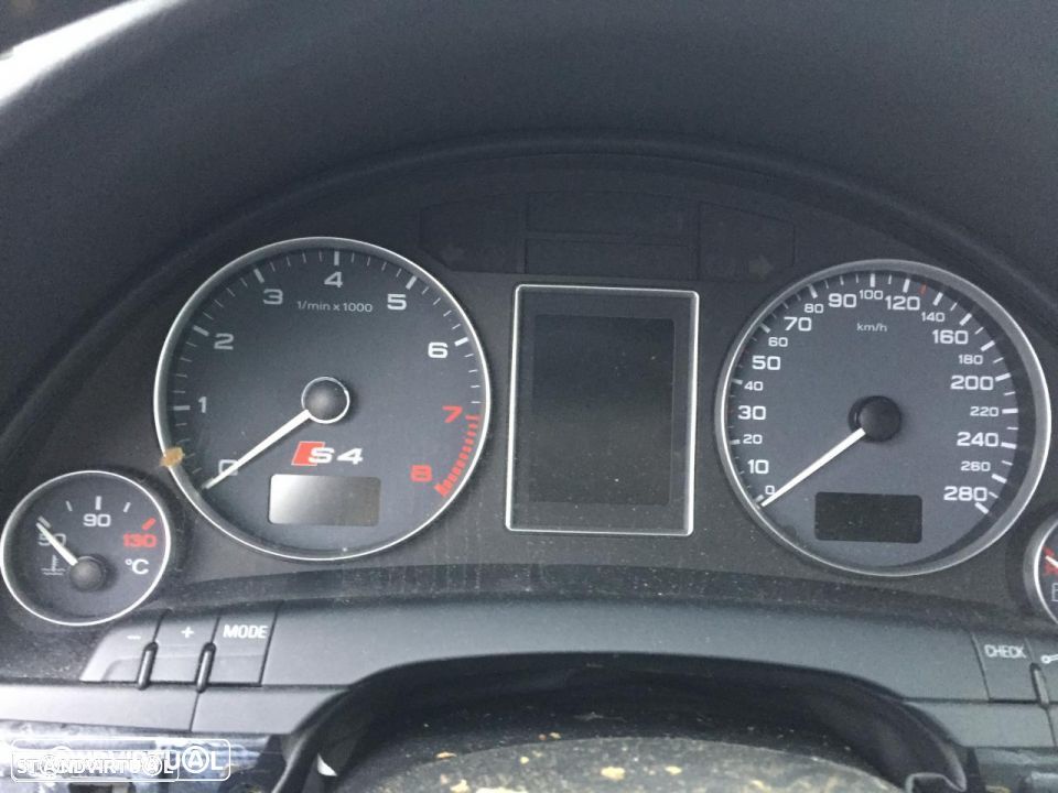 Audi S4 B6 de 2004 para peças - 4