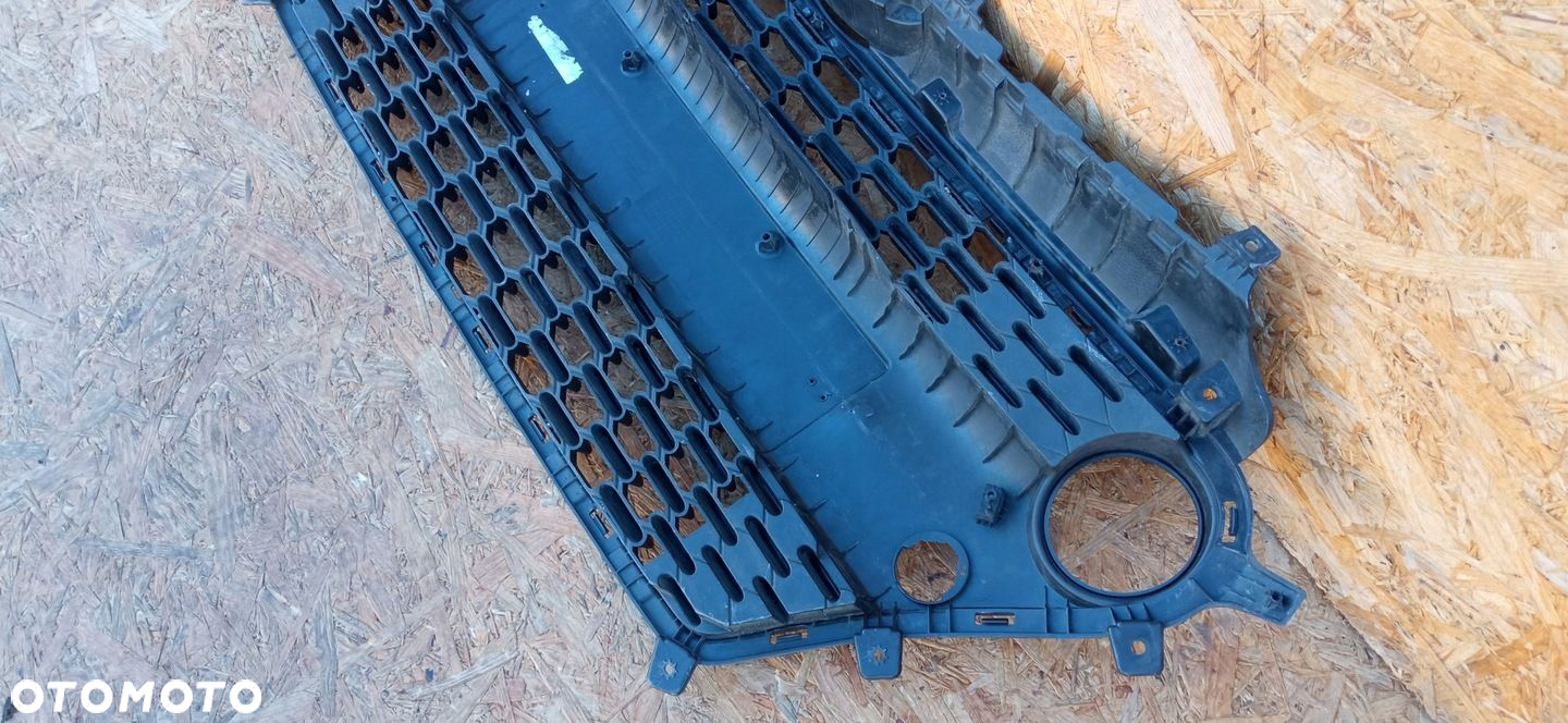 HYUNDAI I10 II 2 16- LIFT ATRAPA KRATKA GRILL 86569-B9500 - 9