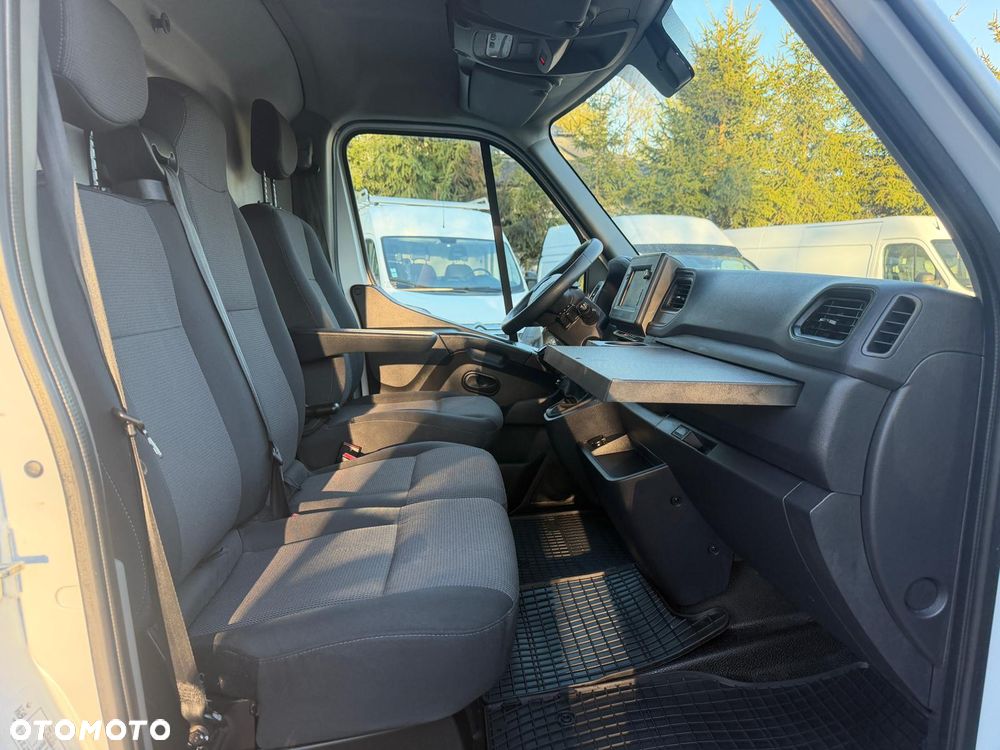 Renault Master / L3H2 / Najbogatsza wersja / 92000 KM / BEZWYPADKOWY / L3 H2 / FV23% - 14