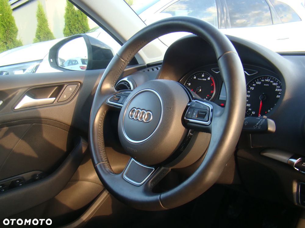 Audi A3 Sportback 1.8 TFSI Attraction - 34