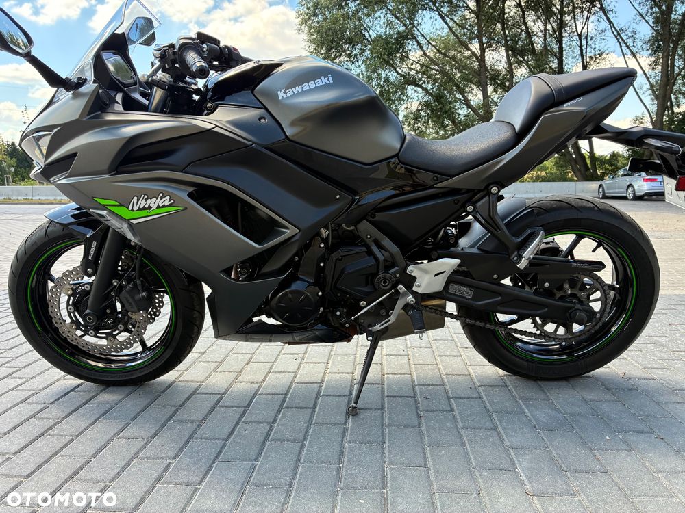 Kawasaki Ninja - 4