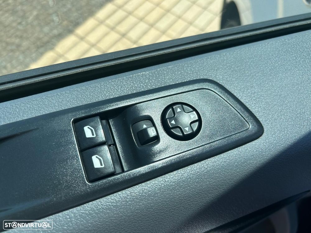 Opel VIVARO-e 50KWh IVA DEDUTIVEL L2H1 NACIONAL - 8