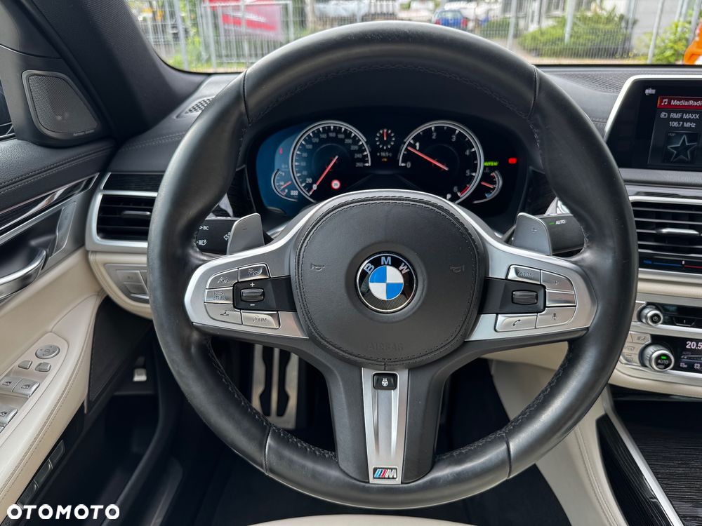 BMW Seria 7 740d xDrive - 14