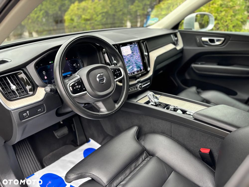 Volvo XC 60 B5 D AWD Geartronic Inscription - 25