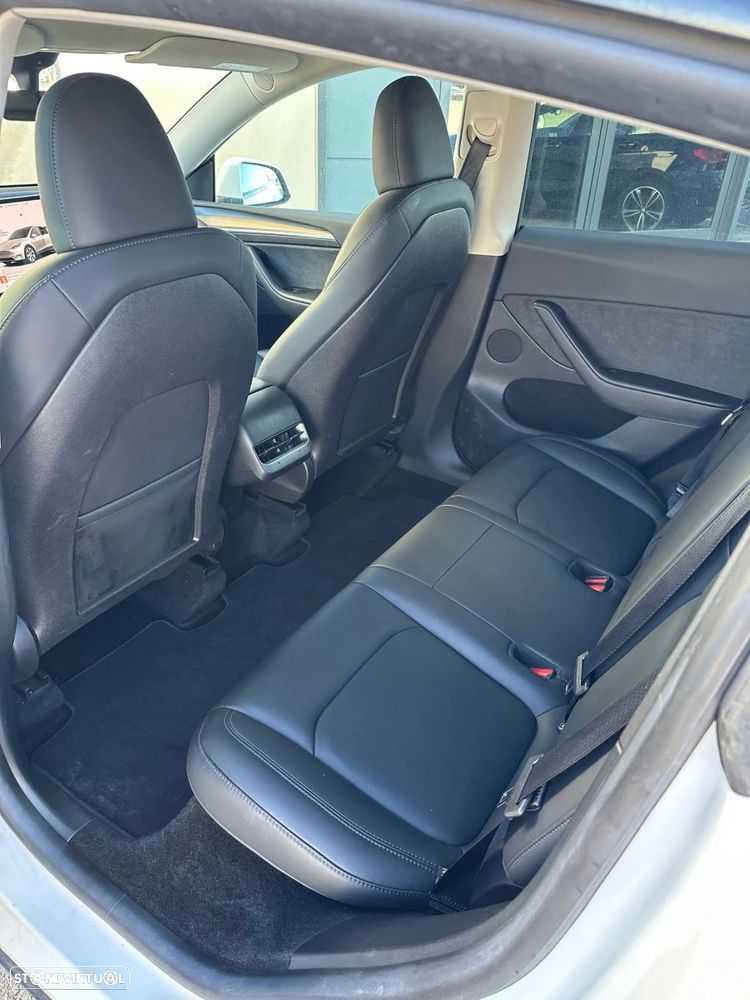 Tesla Model Y RWD - 7