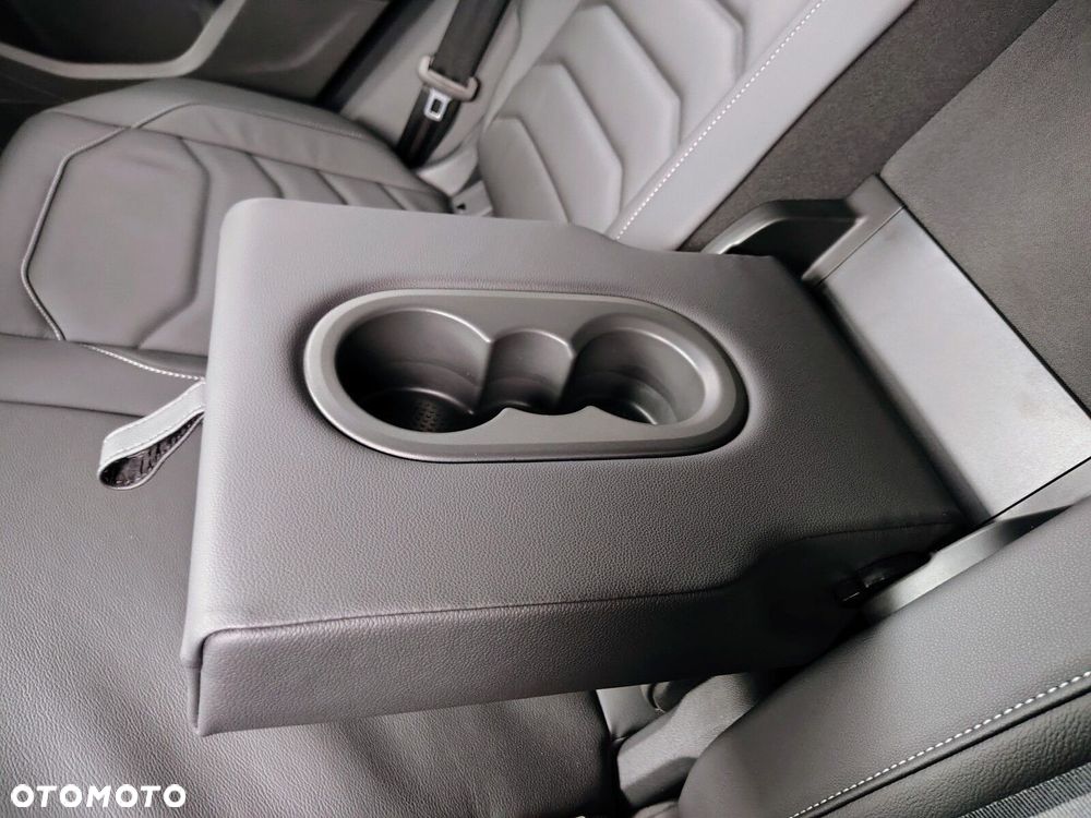 Volkswagen Touareg 3.0 V6 TDI 4Motion R-Line - 34