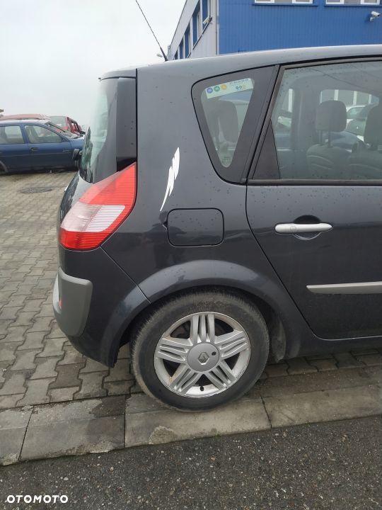 Renault SCENIC II ćwiartka błotnik prawy tył