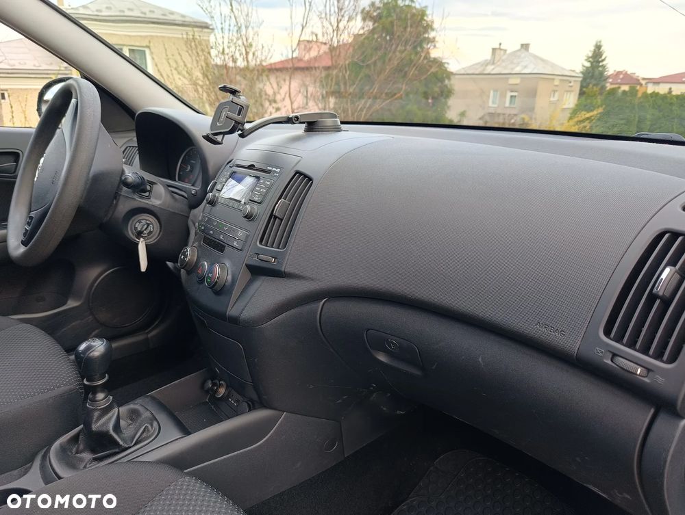 Volkswagen Touran 1.6 - 37