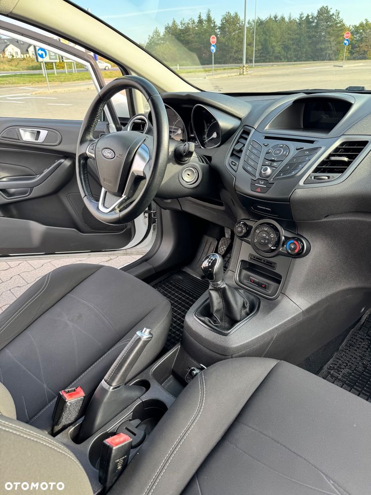 Ford Fiesta - 17