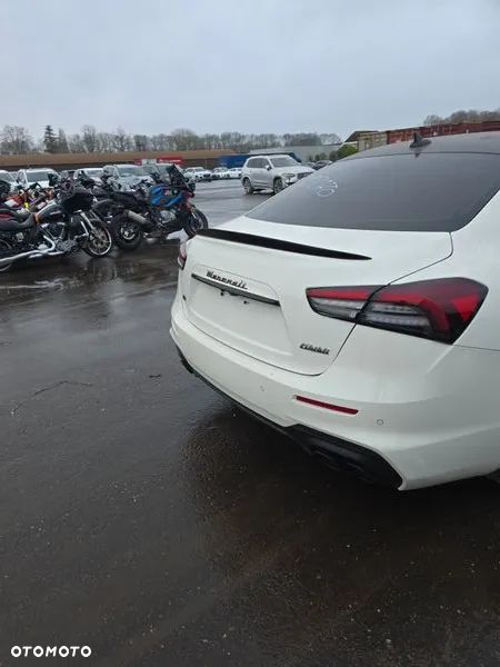 Maserati Ghibli Modena S Q4 - 13