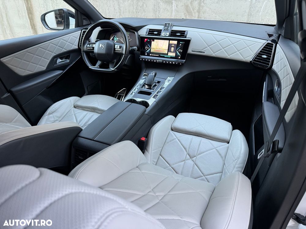 DS Automobiles DS 7 Crossback 4x4 300 RIVOLI - 18