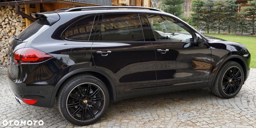 Porsche Cayenne S - 4