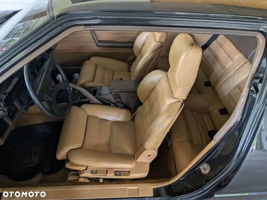 Mitsubishi Starion - 8