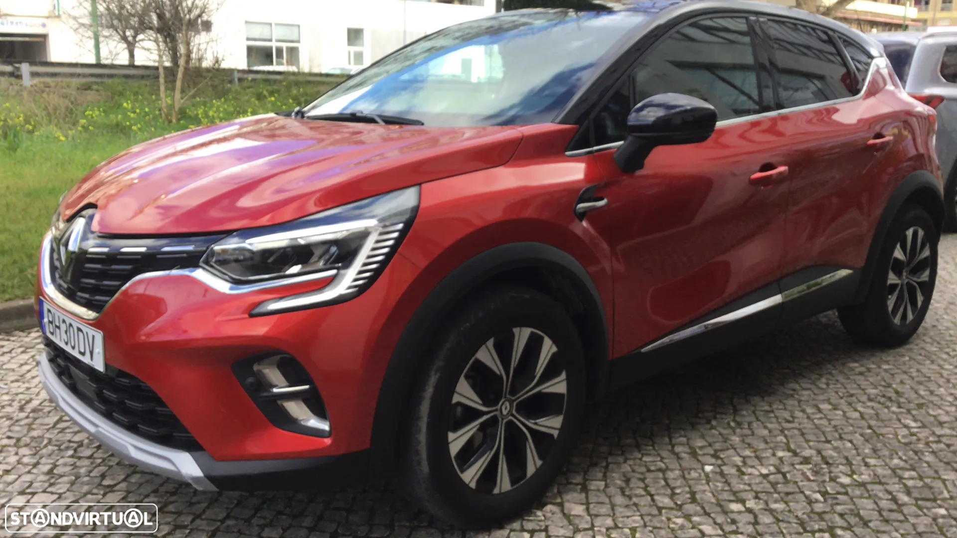 Renault Captur 1.0 TCe Techno Bi-Fuel - 2