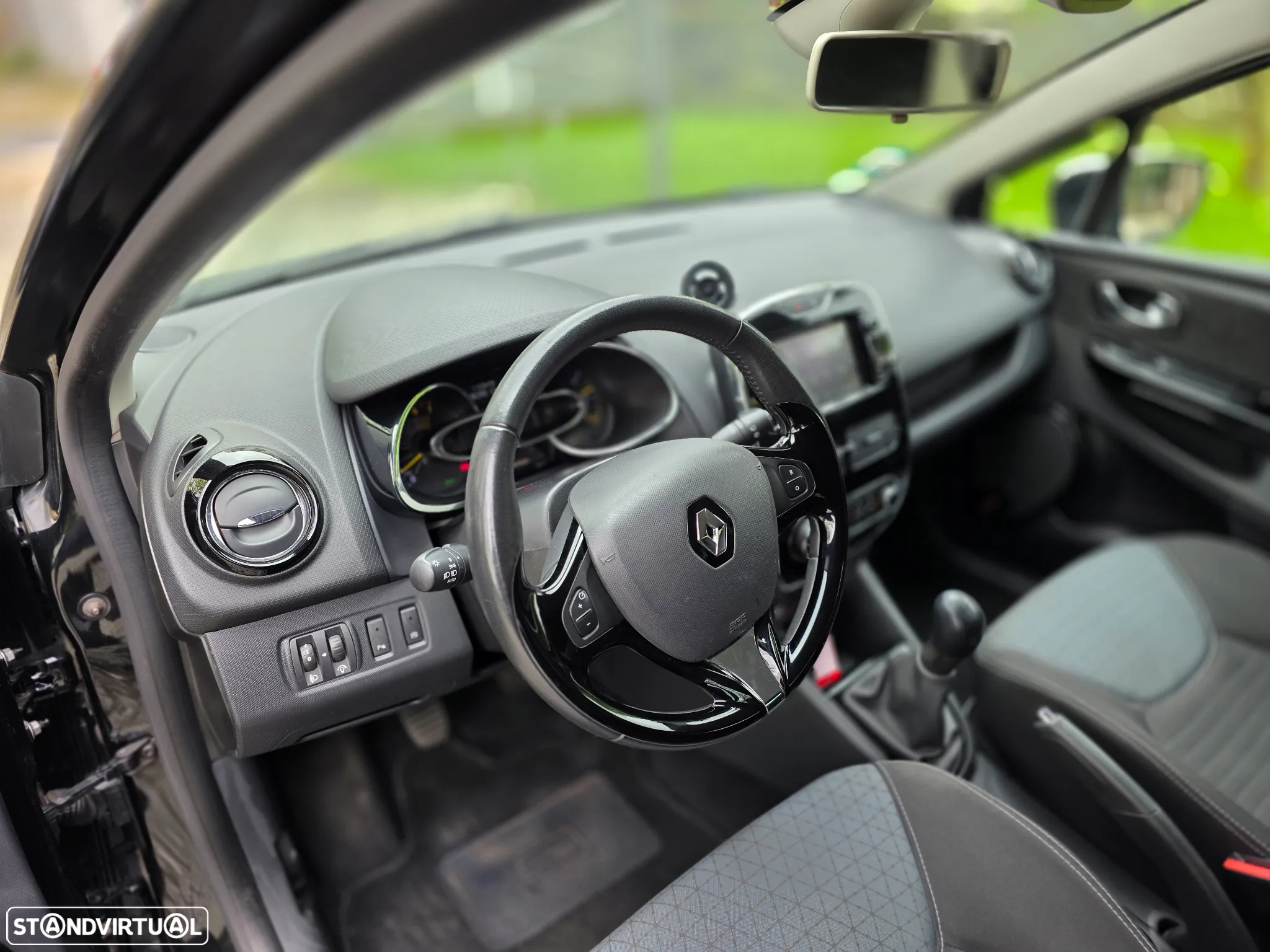 Renault Clio Sport Tourer 0.9 TCE Limited - 11