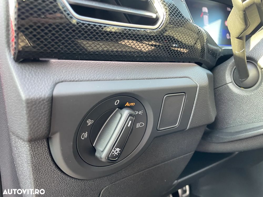 Volkswagen T-Cross 1.5 TSI DSG R-Line - 10