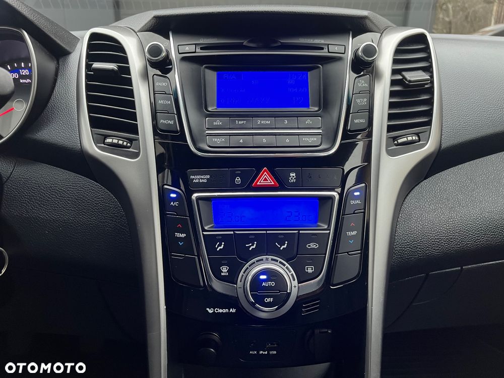 Hyundai i30 i30cw 1.4 Trend - 10