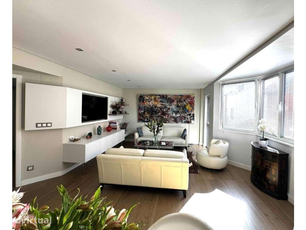 Apartamento T2 á venda centro Cascais - Grande imagem: 2/18