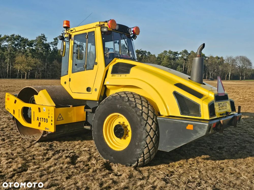 Bomag BW 213 DH4 - 3
