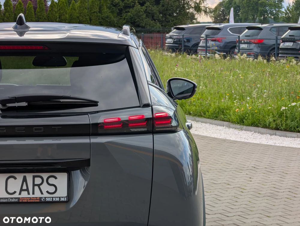 Peugeot 2008 PureTech 130 EAT8 Allure - 14