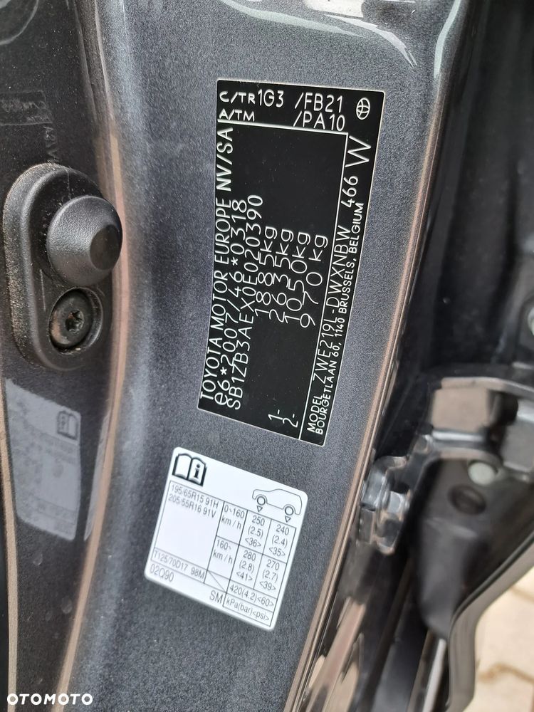 Toyota Corolla 1.8 Hybrid Comfort - 9