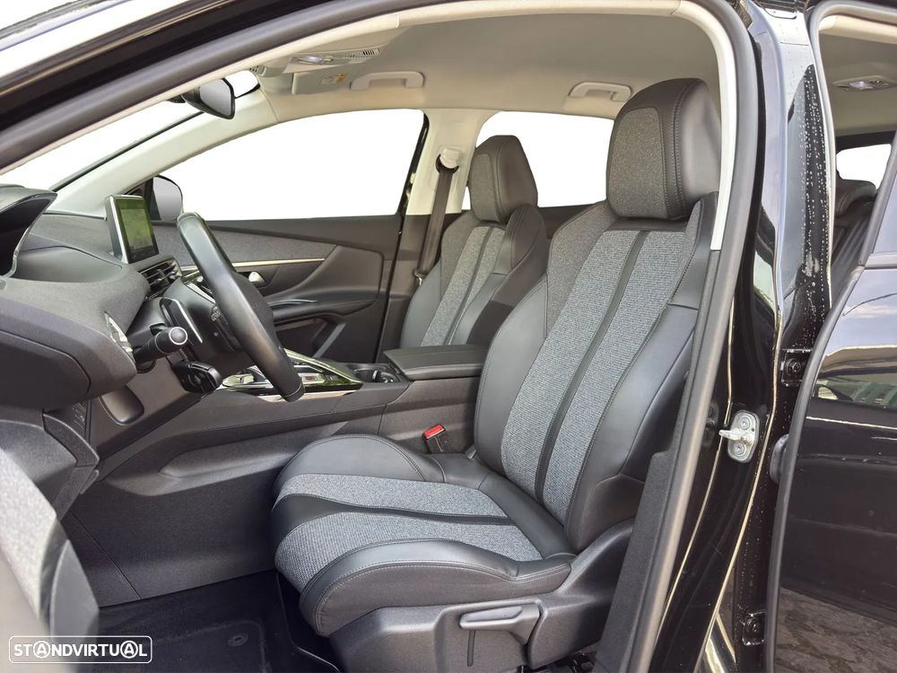 Peugeot 3008 PureTech 130 Stop & Start GPF EAT8 Allure - 12