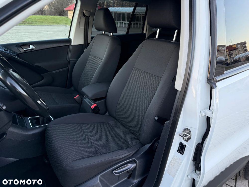 Volkswagen Tiguan 2.0 TDI DPF BlueMotion Technology Exclusive - 8