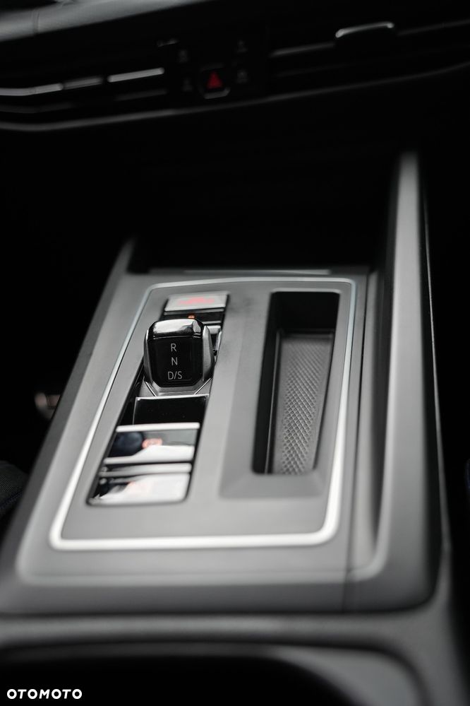 Volkswagen Golf - 17