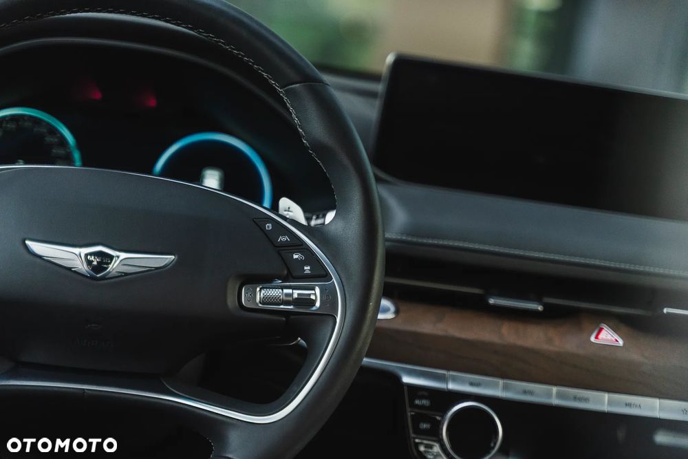 Genesis G80 2.5T AWD AT8 Luxury Line - 32