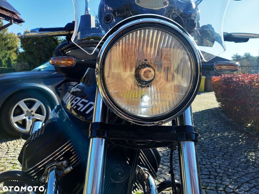 Moto Guzzi V7 - 12