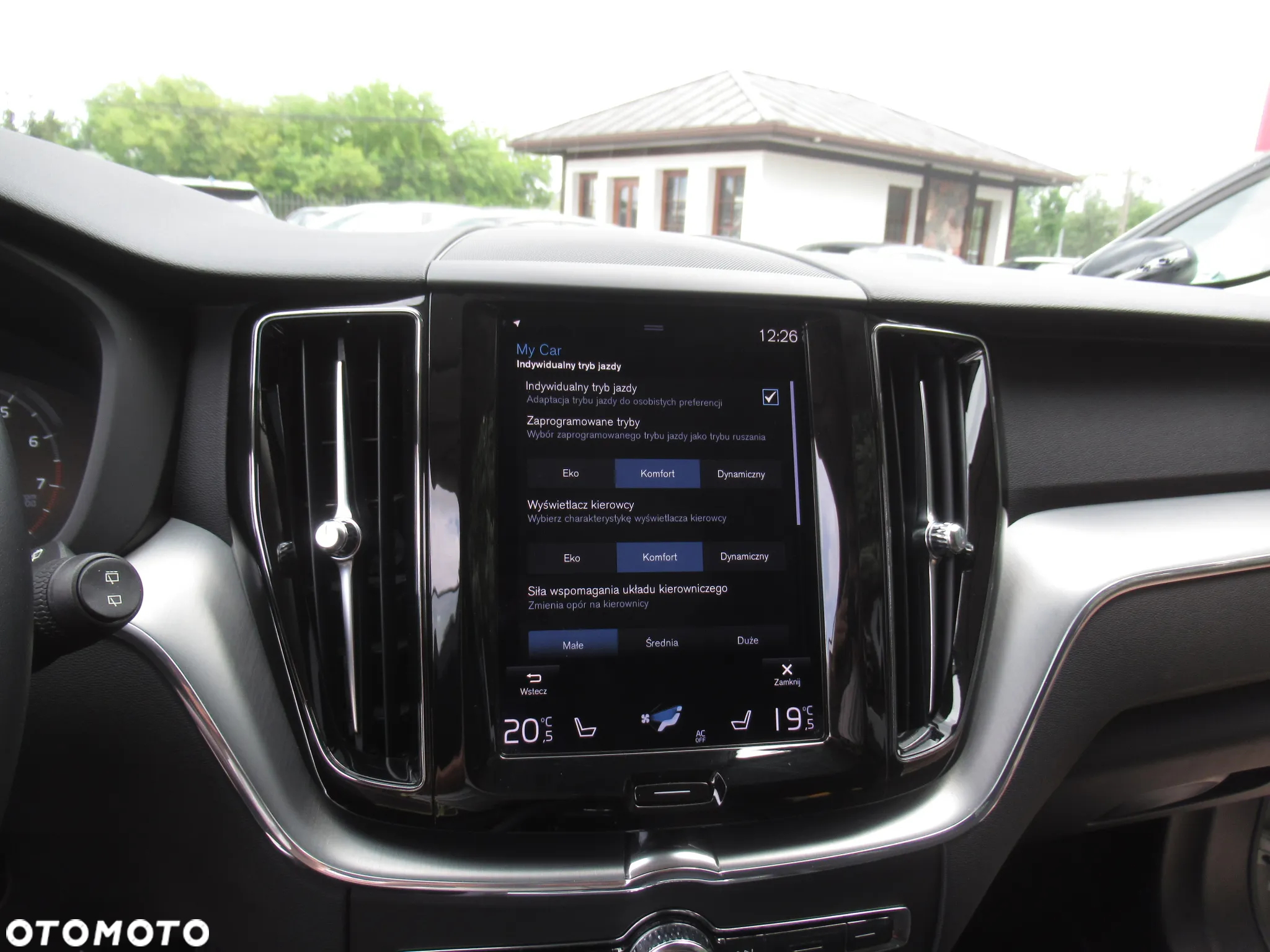 Volvo XC 60 B4 B Momentum - 24