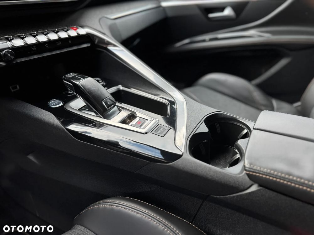 Peugeot 3008 - 23