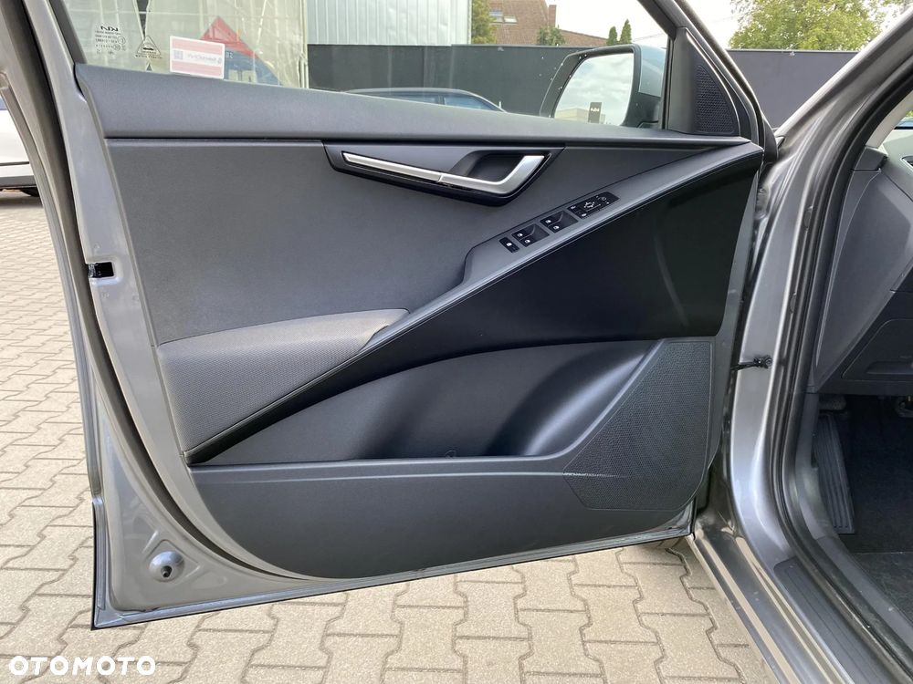 Kia Niro 1.6 GDI Hybrid M - 11