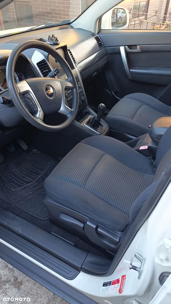 Chevrolet Captiva - 15